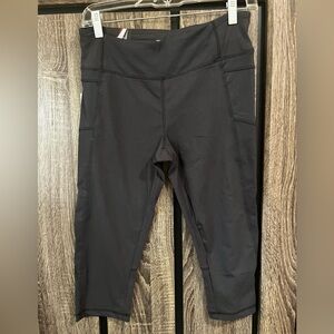 NWT~Marika Tek Grey Capri Leggings with Zip pocket. Sz- M